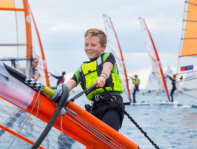 Szkoły Windsurfingu i Kitesurfingu